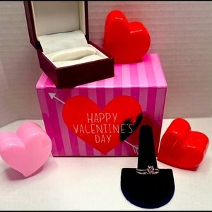 1ct CZ solitaire and band NEW IN BOX size 7